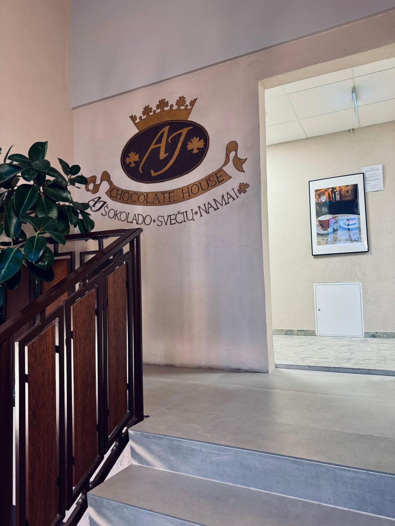 Aj Chocolate Vilnius Hotel Екстериор снимка