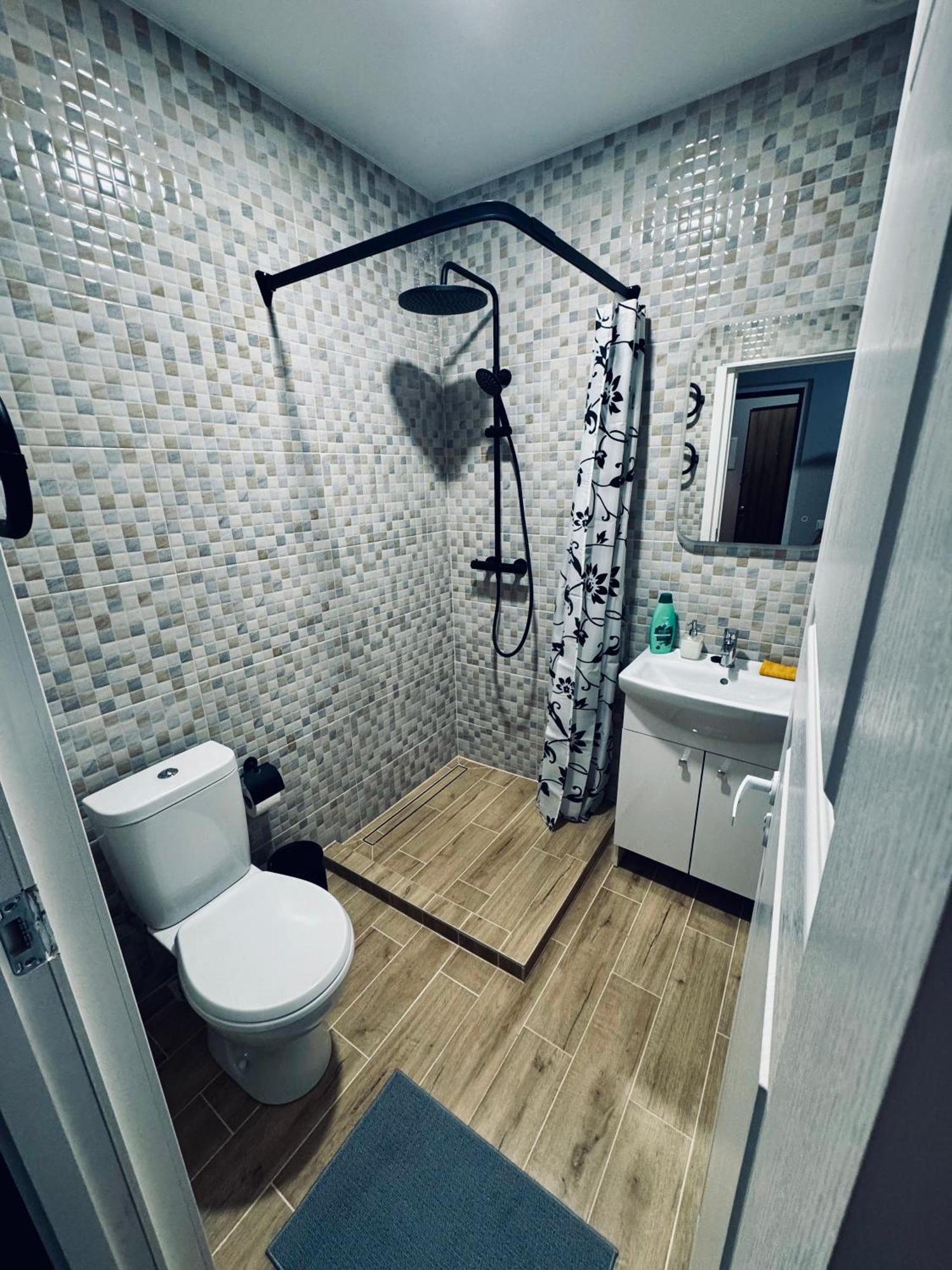 Aj Chocolate Vilnius Hotel Екстериор снимка